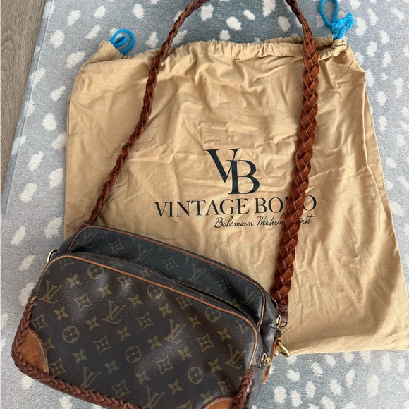 Louis Vuitton Brown Monogram Crossbody Bag - Picture 2 of 9